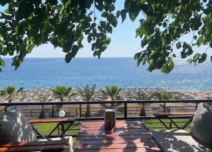 Mulberry Szálloda Kemer